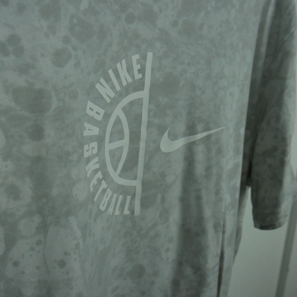 Nike Dri-Fit Shirt - Picture 2 of 4